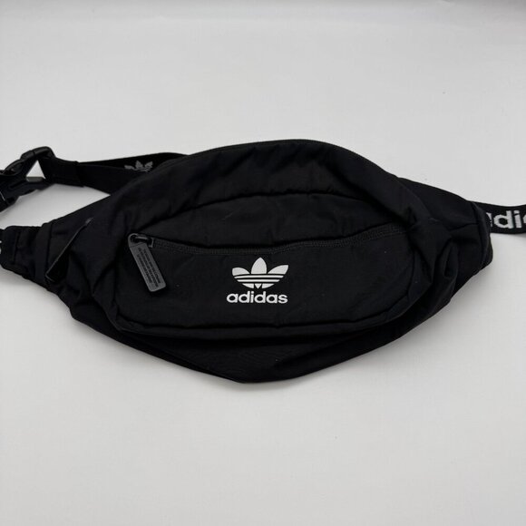 adidas Handbags - Adidas Black Inner Pockets Adjustable Strap Casual Belt Bag & Fanny Pack